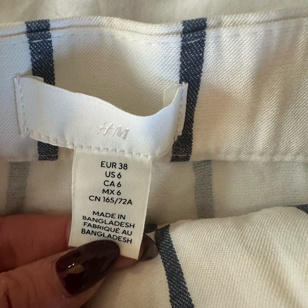 H&M White and Blue Striped Trousers - Picture 4 of 4